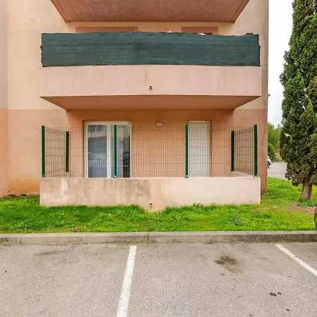 アパート Le Cosy Bernard , Parking, Piscine, Netflix
