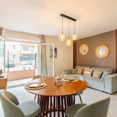 アパート Le Cosy Bernard , Parking, Piscine, Netflix カルカソンヌ